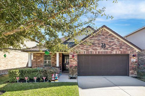 Photo of 5010 Royal Regiment Lane, Katy, TX 77493 (MLS # 47350516)