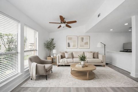 1014 Graham Drive Tomball TX 77375