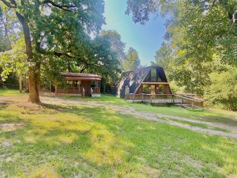 Photo of 291 Pine Street St, Crockett, TX 75835 (MLS # 56050660) Photo of 291 Pine Street St, Crockett, TX 75835 (MLS # 56050660)