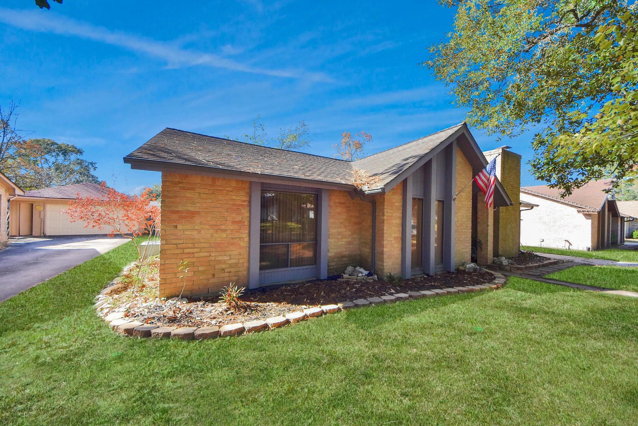 4019 Cedar Forest Drive