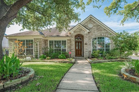 Photo of 11607 Buck Springs Trail, Tomball, TX 77377 (MLS # 97793472)