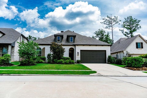 Photo of 17469 Chestnut Cove Drive, Conroe, TX 77302 (MLS # 33187479)