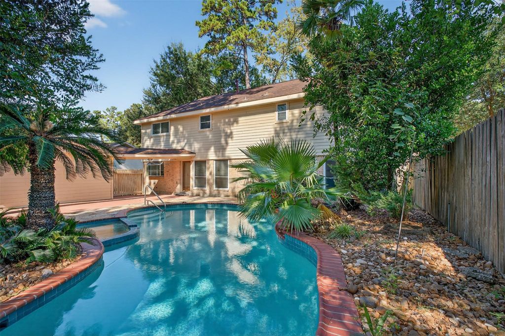 Photo of 3810 Glenwood Springs Dr Dr, Kingwood, TX 77345 (MLS # 34470243)