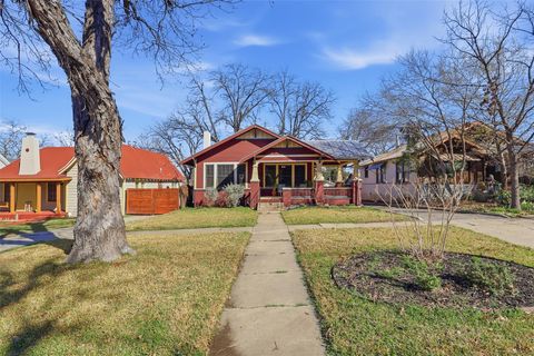 Photo of 1015 W Gramercy Place, San Antonio, TX 78201 (MLS # 75761608)