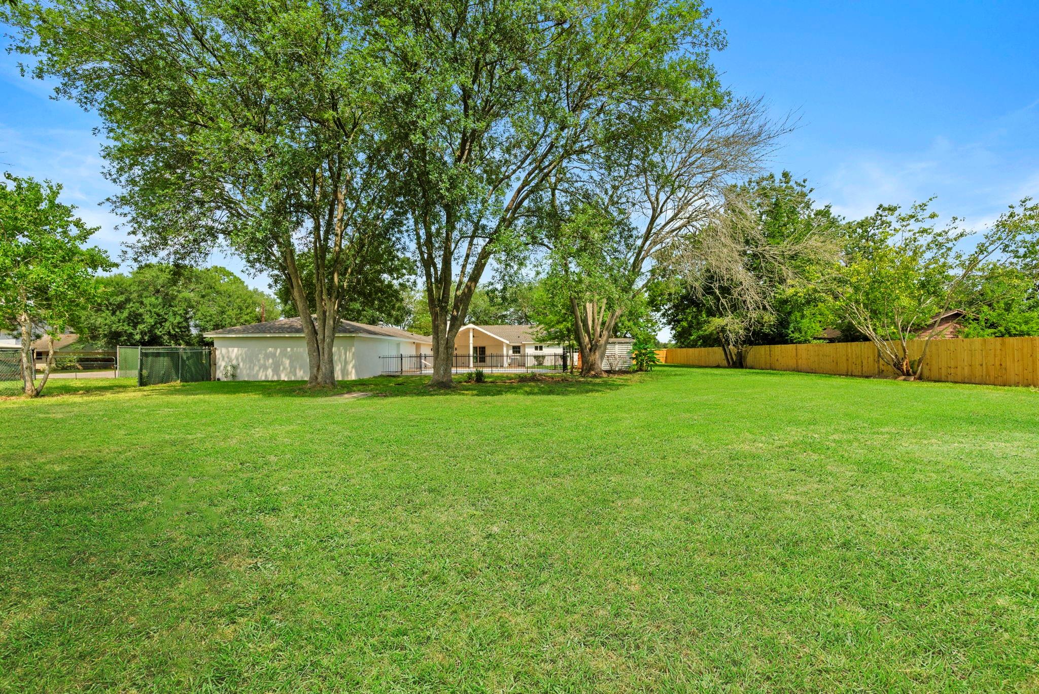 3930 Bluebird Way