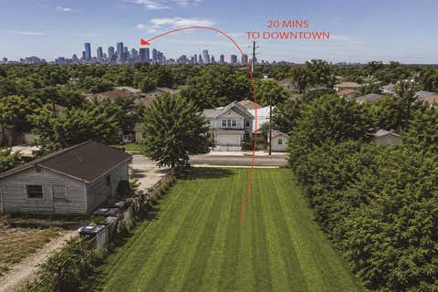 Photo of 739 E 39th Street, Houston, TX 77022 (MLS # 84481544)