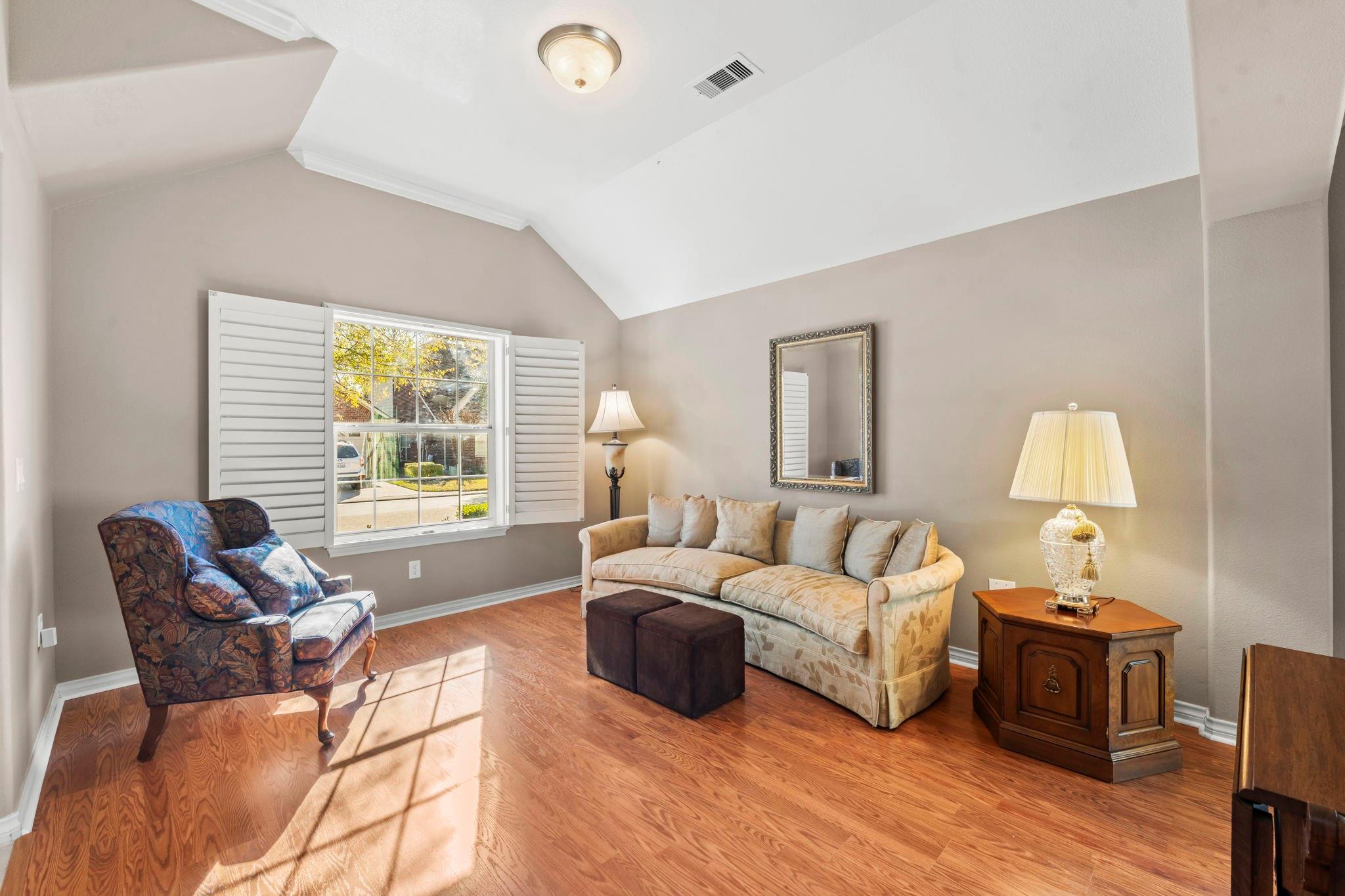 15246 Scenic Woodland Drive