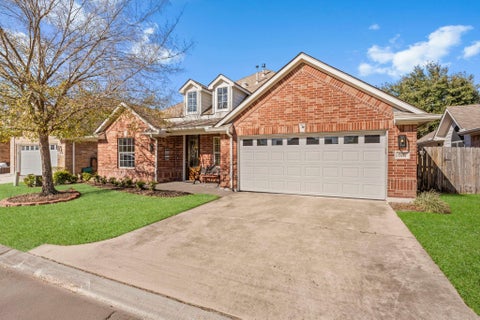 Homes For Sale - 15246 Scenic Woodland Drive<br/> Conroe, TX 77384