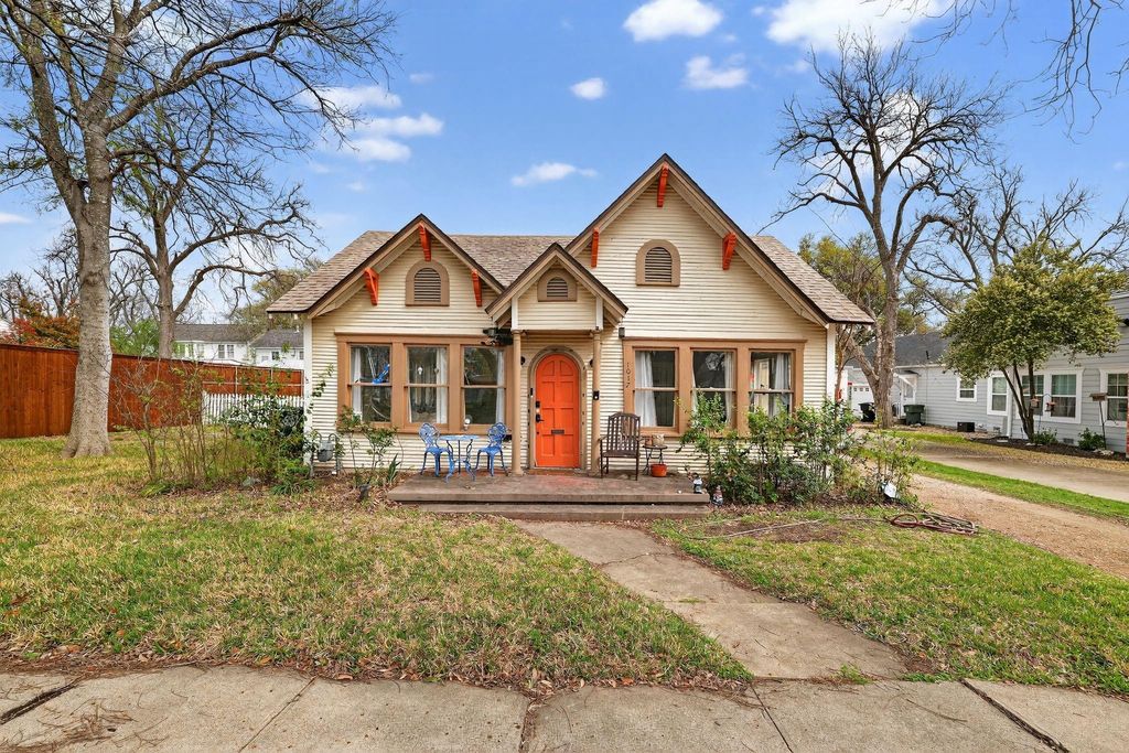 Photo of 1017 N 11th Street, Temple, TX 76501 (MLS # 69830953)