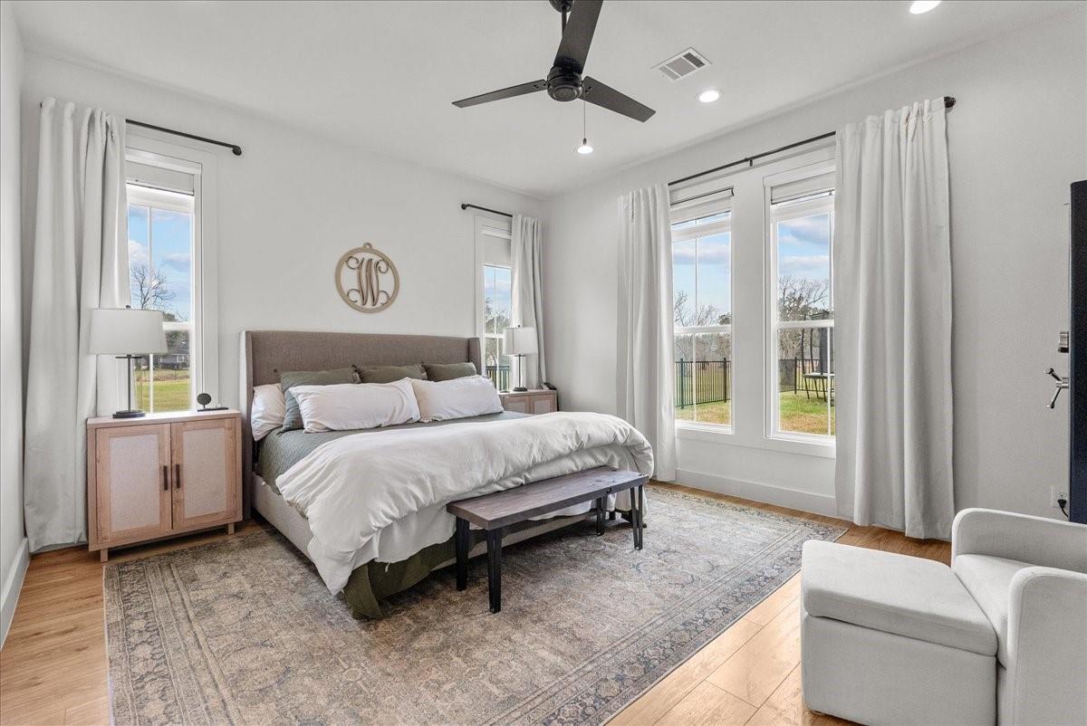 Alvin, Texas, 77511, United States, 4 Bedrooms Bedrooms, ,5 BathroomsBathrooms,Residential,Active,2020117