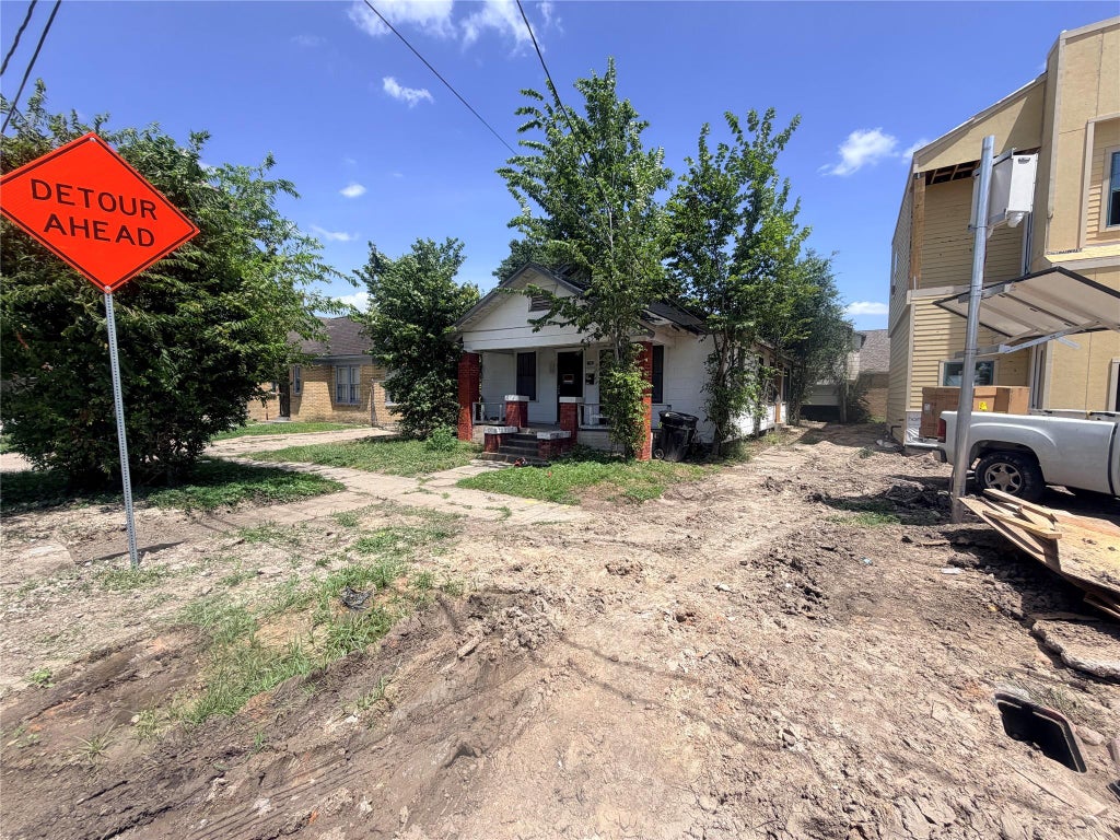 Photo of 3415 Live Oak St ST, Houston, TX 77004 (MLS # 14777708)