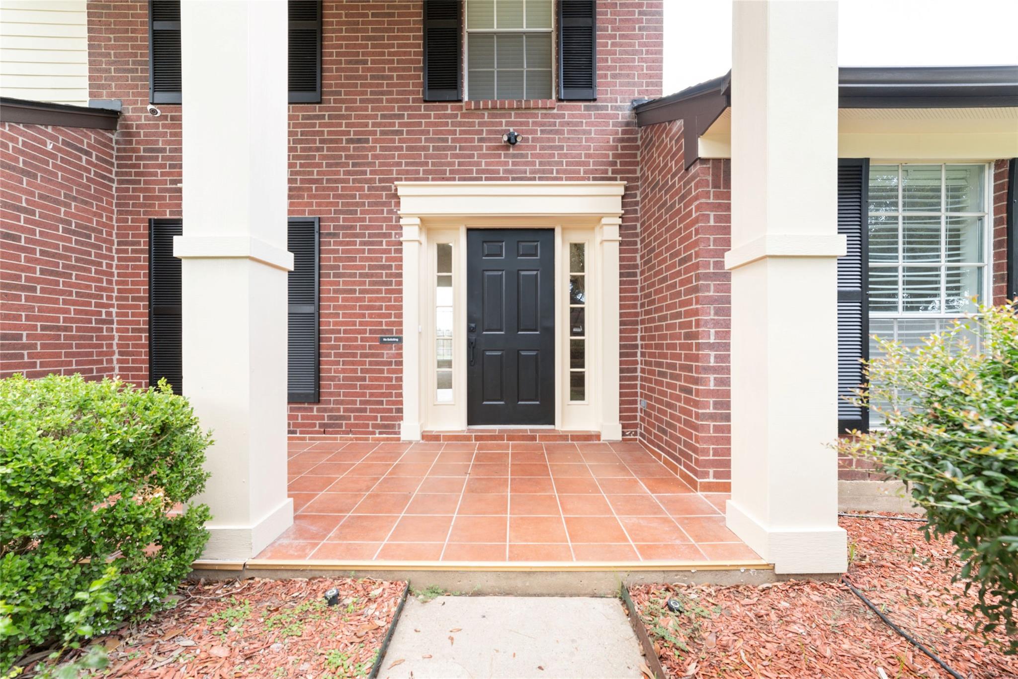 3315 N Sutton Square