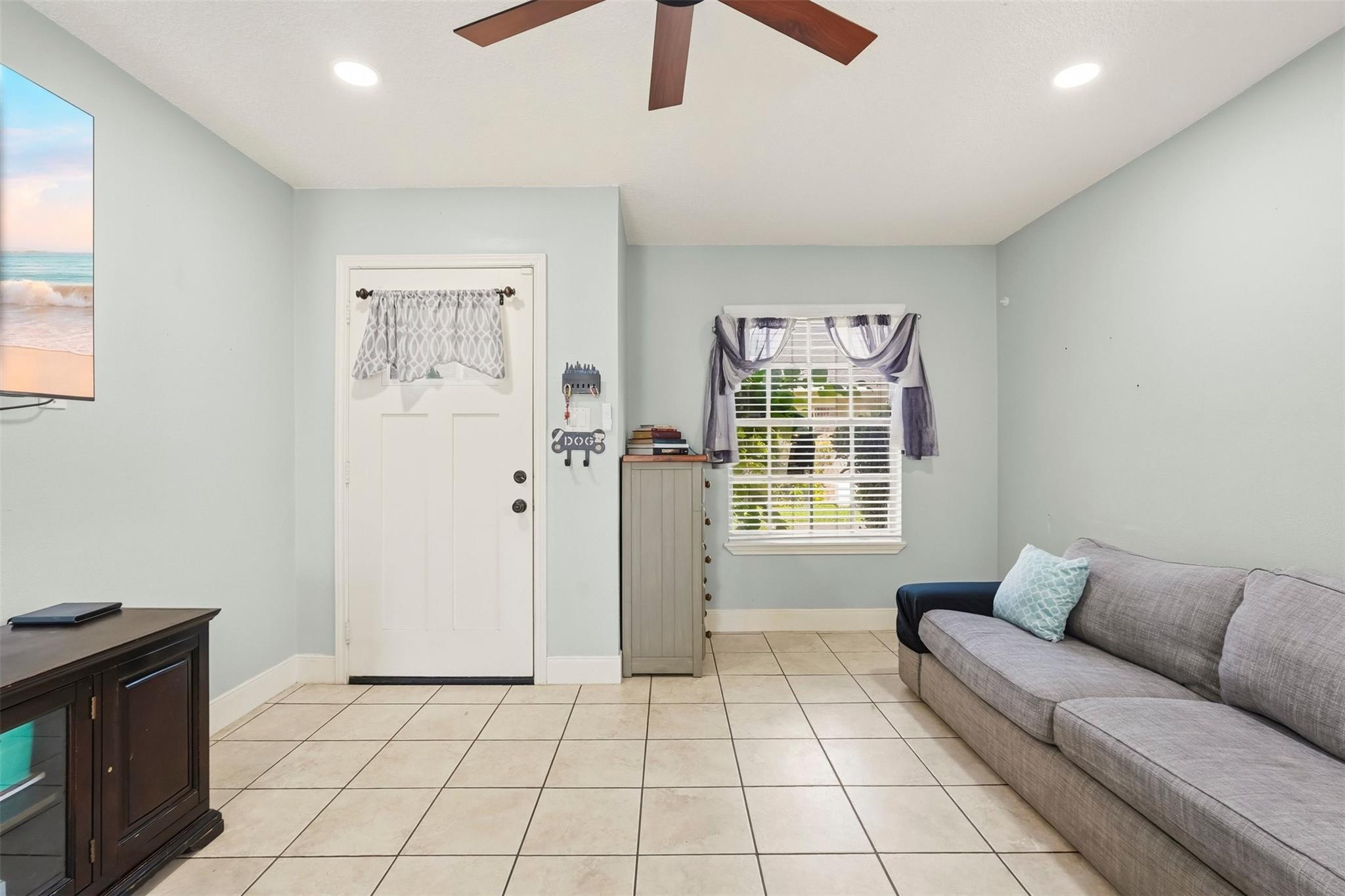 9458 Neuens Road 9458
