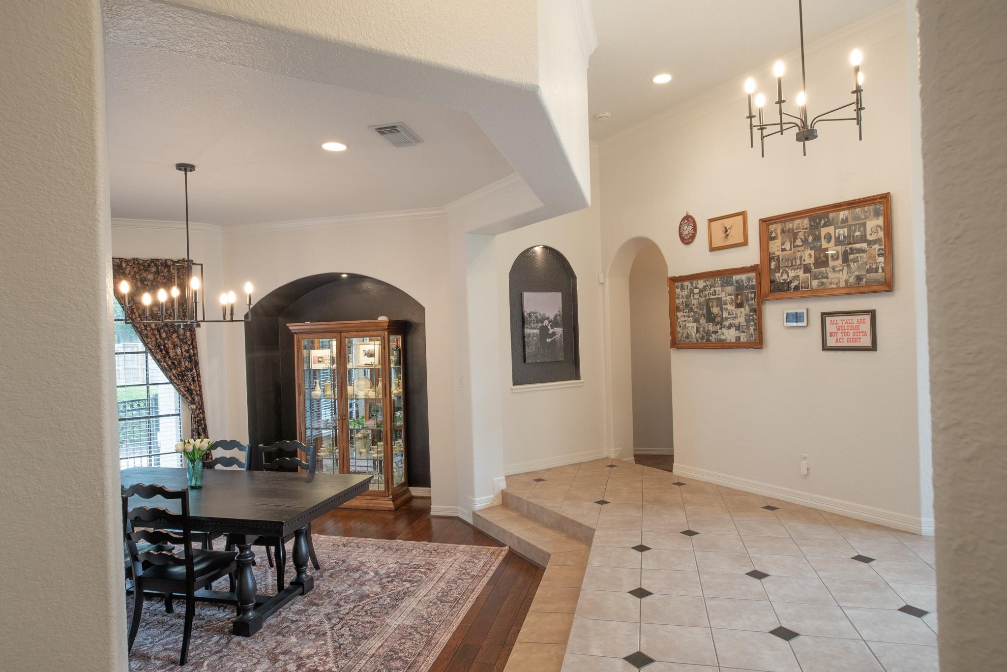 56 English Oak Court