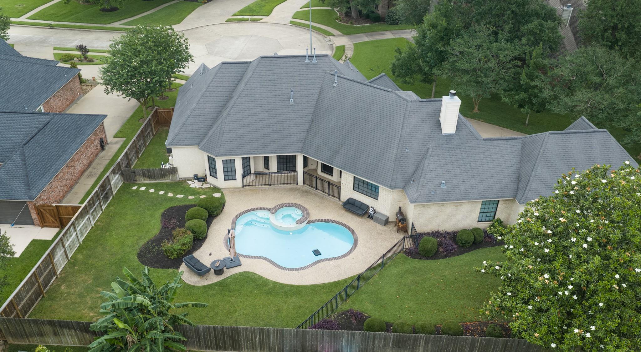 56 English Oak Court