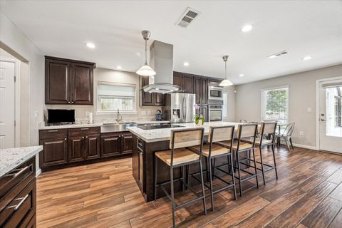 Photo of 15719 Heatherdale Drive, Houston, TX 77059 (MLS # 57210788)
