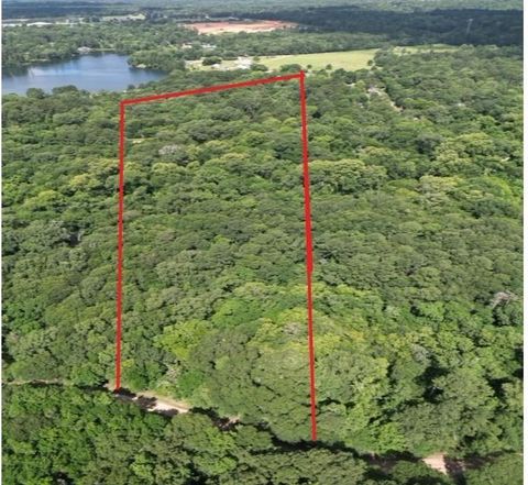 Photo of TBD Royal Estates Dr, Conroe, TX 77303 (MLS # 64811349)