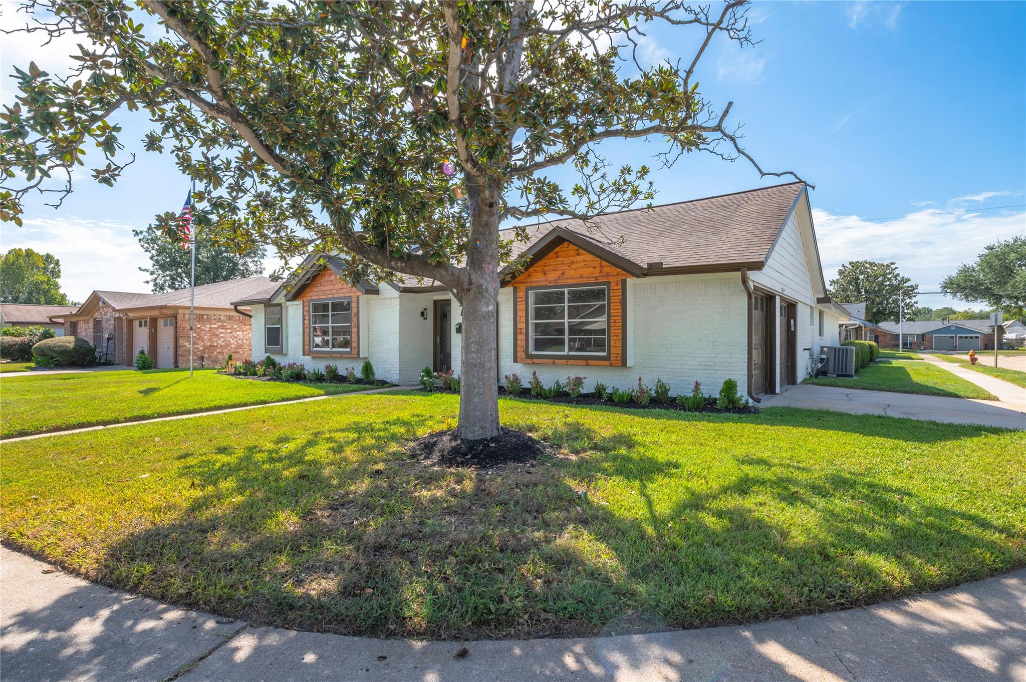 717 Yale Lane