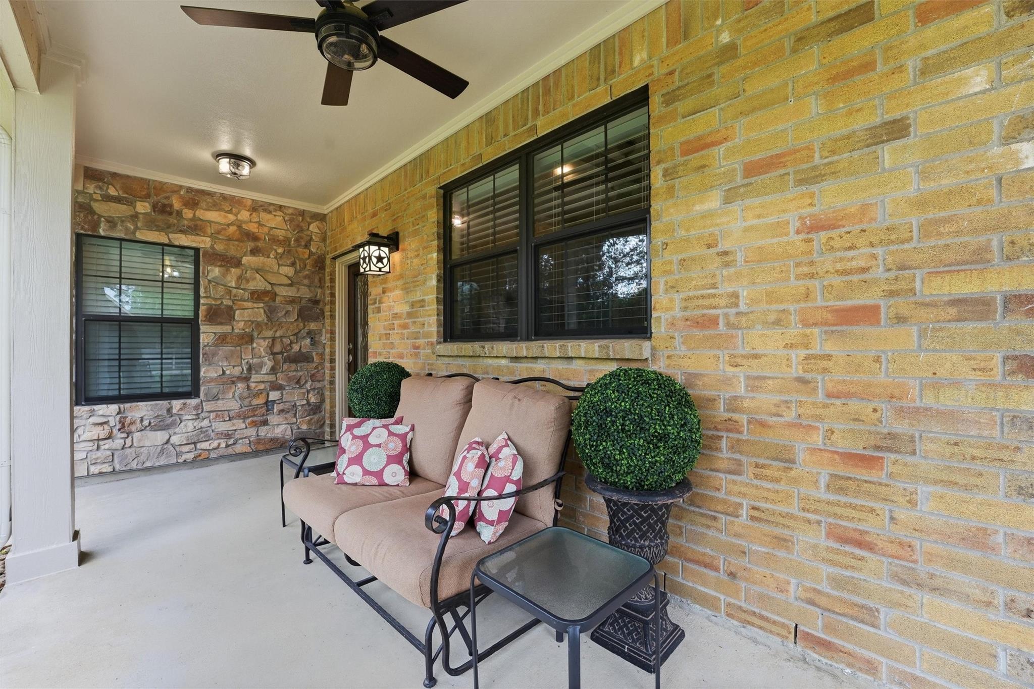 15420 Queen Elizabeth Court