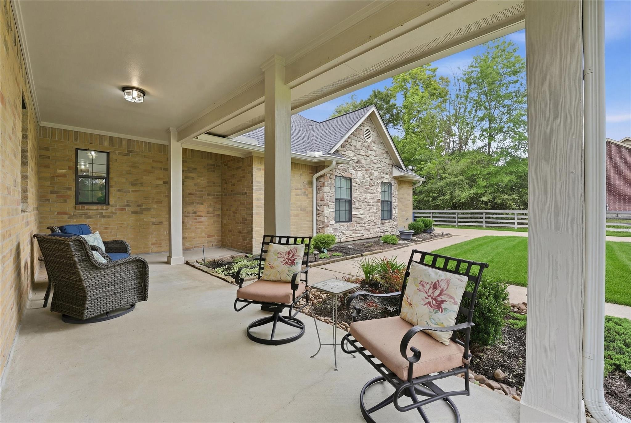 15420 Queen Elizabeth Court