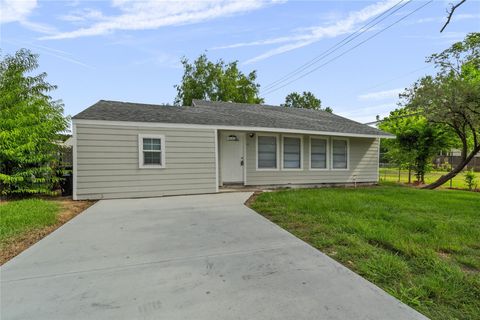 Photo of 5931 Southville Street, Houston, TX 77033 (MLS # 48645400)