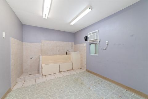 Tiny photo for 3511 Guthrie Drive, Pasadena, TX 77503 (MLS # 95292211)