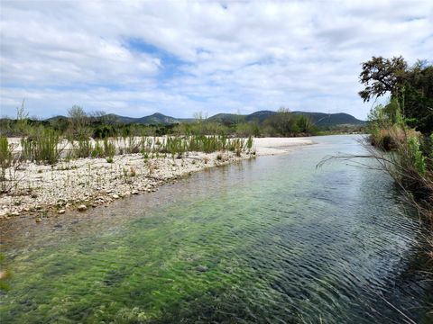 130 Sd 37980 Barksdale TX 78828