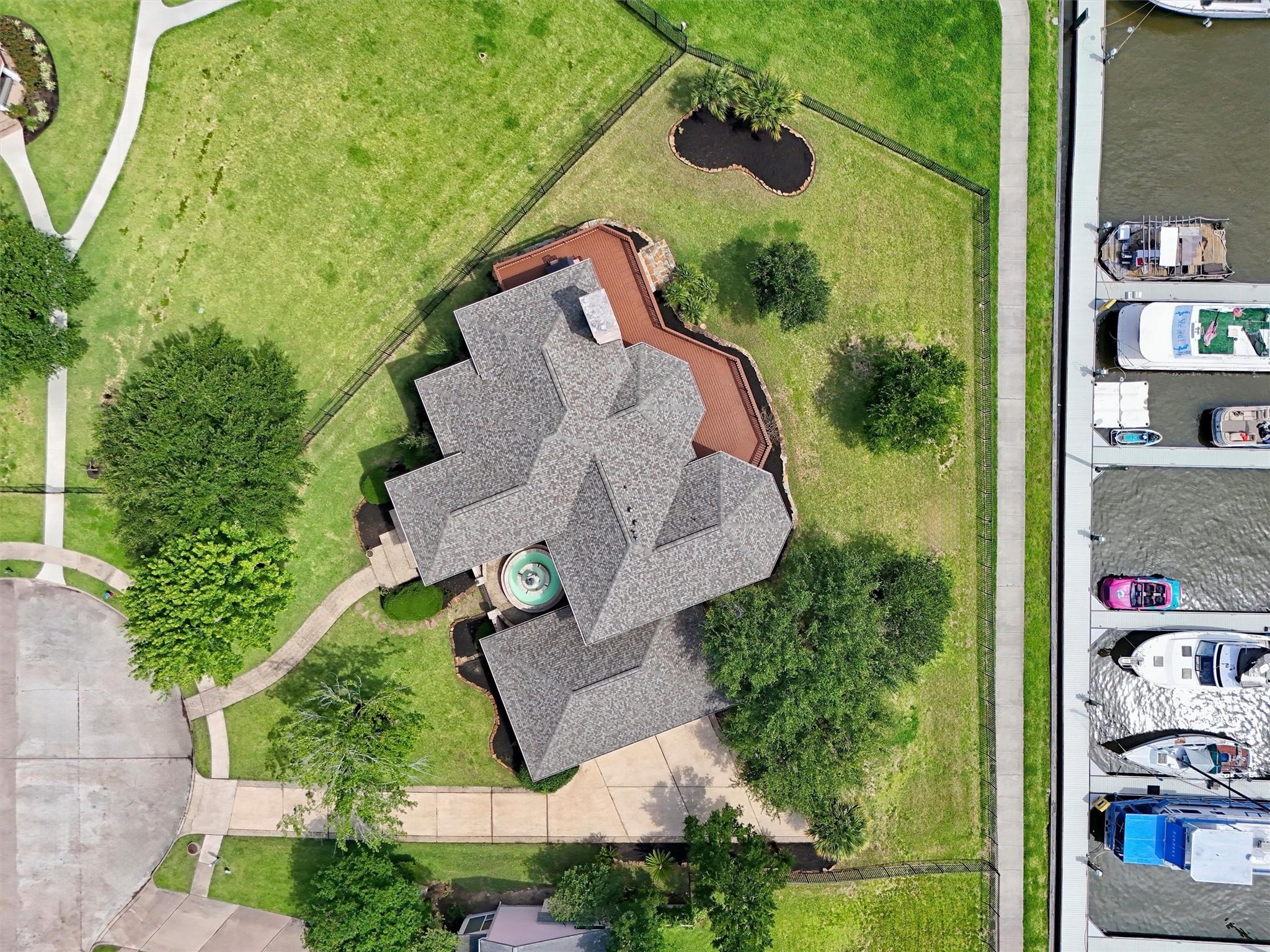 107 Twin Oaks Way