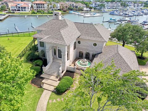 Photo of 107 Twin Oaks Way, Kemah, TX 77565 (MLS # 56863654)