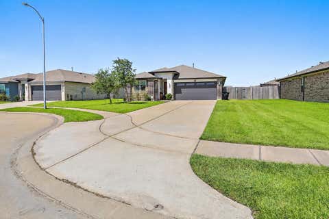Photo of 407 Turtle Oak Lane, Baytown, TX 77523 (MLS # 2091951)