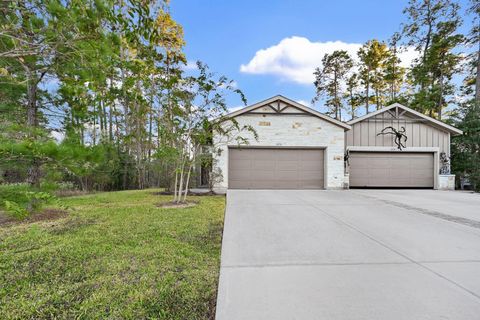 Photo of 127 Wickersham, Conroe, TX 77304 (MLS # 15940931)
