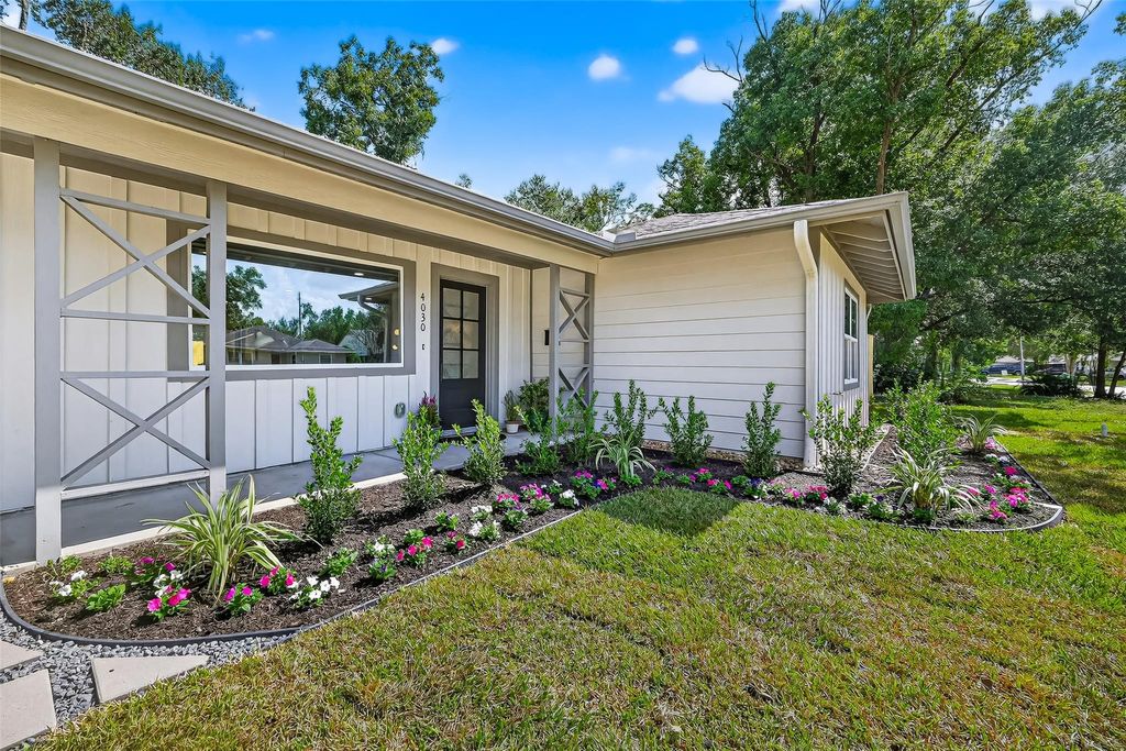 Photo of 4030 Woodshire Street, Houston, TX 77025 (MLS # 82597996)