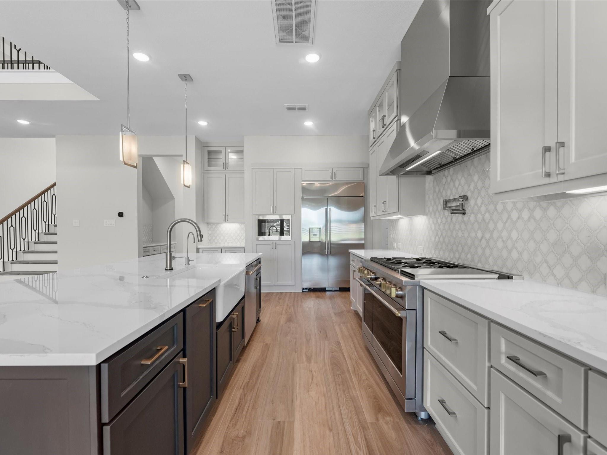 23 Woodland Creek Court