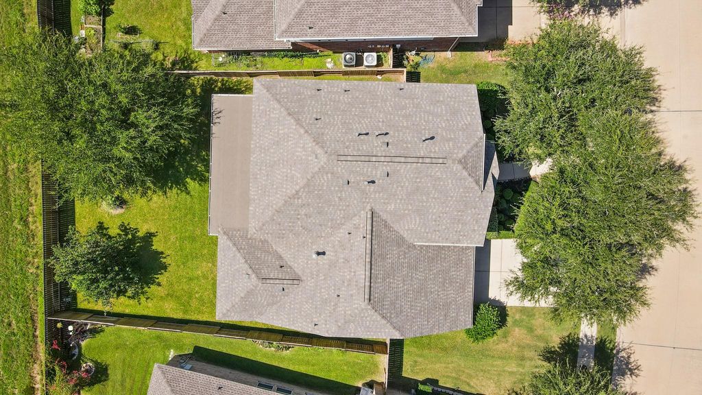 Photo of 714 Coggins Point Way, Sugar Land, TX 77479 (MLS # 50699099)