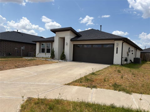 Photo of 3906 Itzle Island Court, Fulshear, TX 77441 (MLS # 76111785)