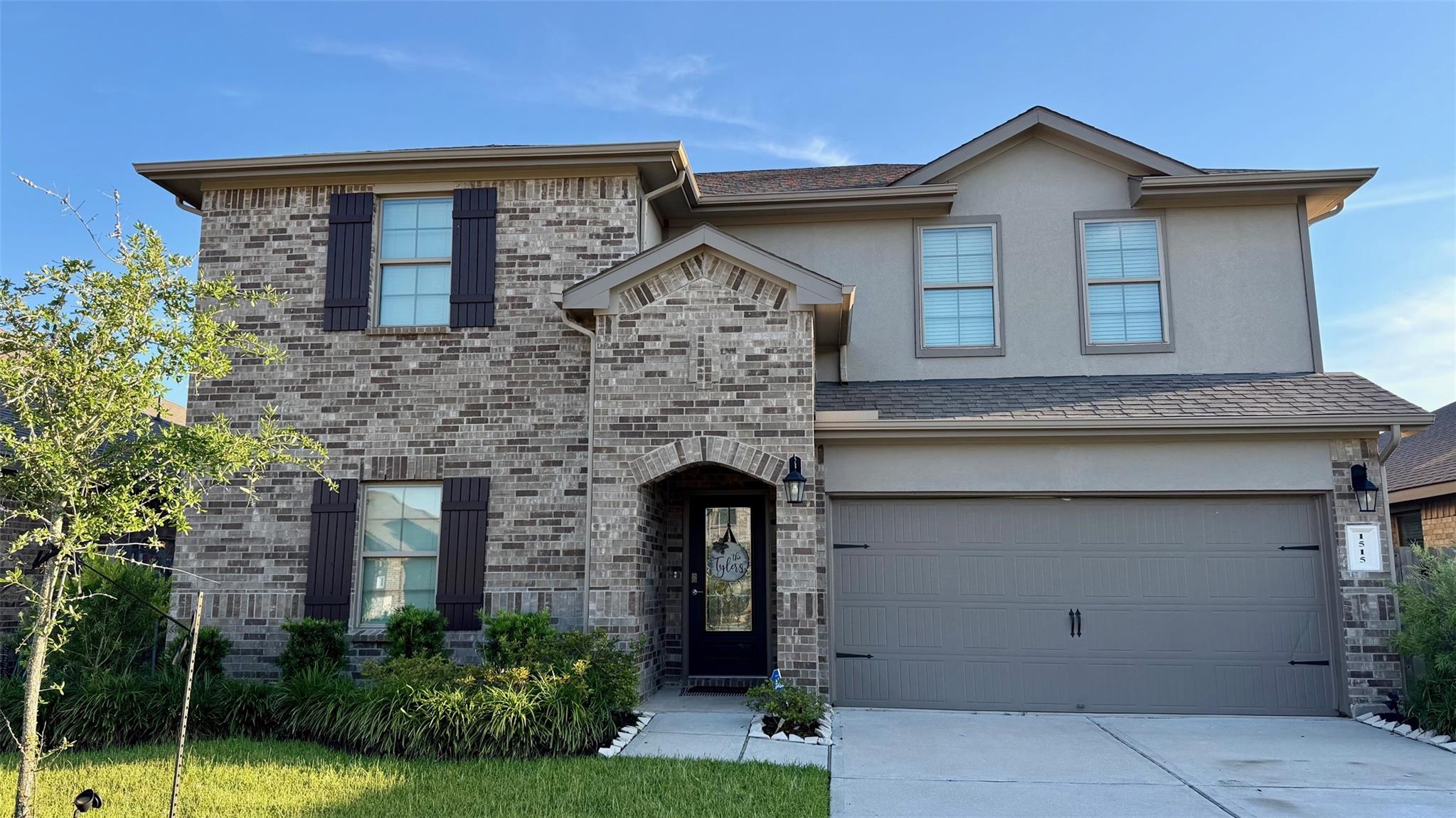 1515 Wells Manor Lane