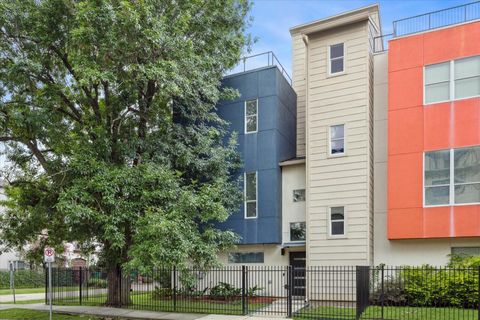 1501 Utah Street Houston TX 77007