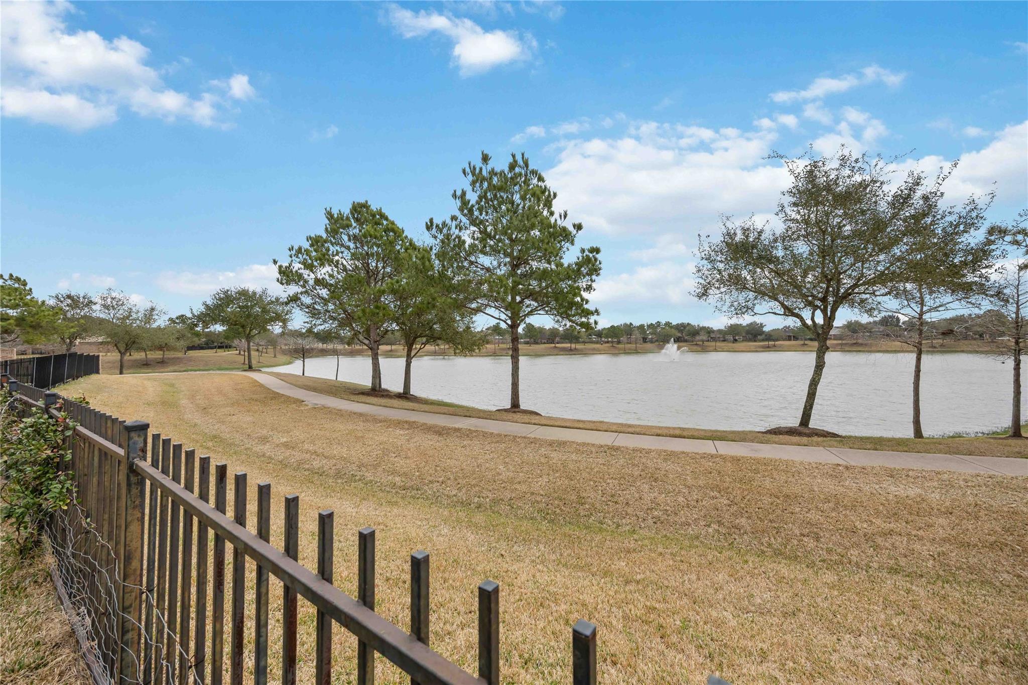 13104 Southern Manor Drive