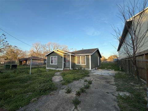 Photo of 9117 Brandon Street, Houston, TX 77051 (MLS # 75334925)