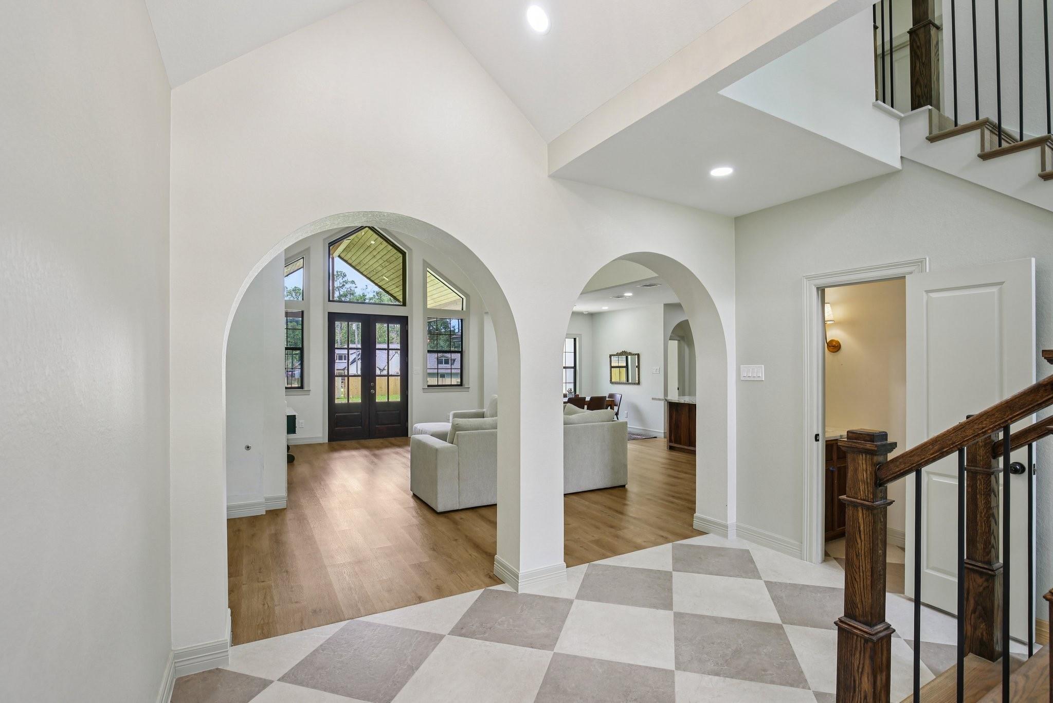 15471 Arrowhead Loop W