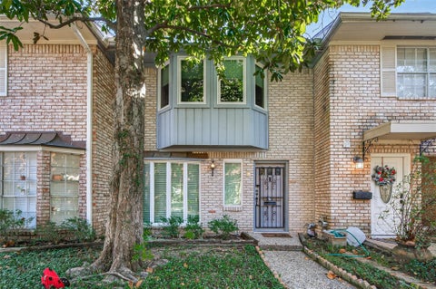 Photo of 5530 Holly Street #F, Houston, TX 77081 (MLS # 10830818)
