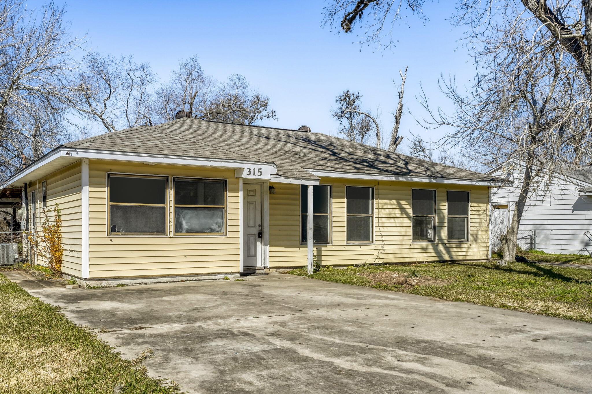315 Acacia Street