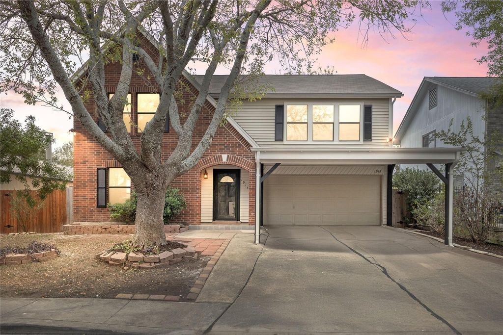 Photo of 1915 Leander, San Antonio, TX 78251 (MLS # 33926031)