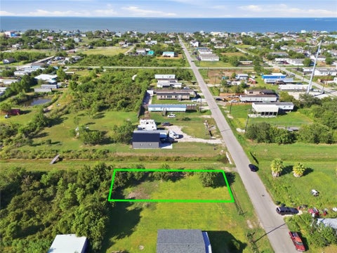 Photo of 29 16th Street, San Leon, TX 77539 (MLS # 26911512)