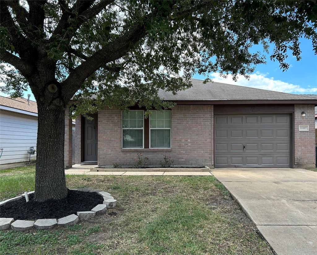 Photo of 13207 Gatton Park Drive, Houston, TX 77066 (MLS # 35729792)
