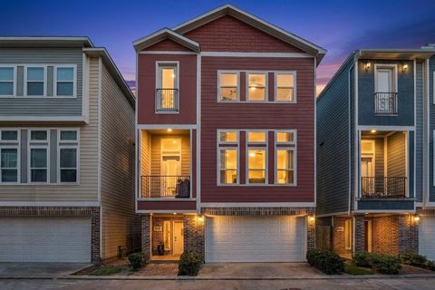 Photo of 2108 Oatfield Drive, Houston, TX 77018 (MLS # 37383651)