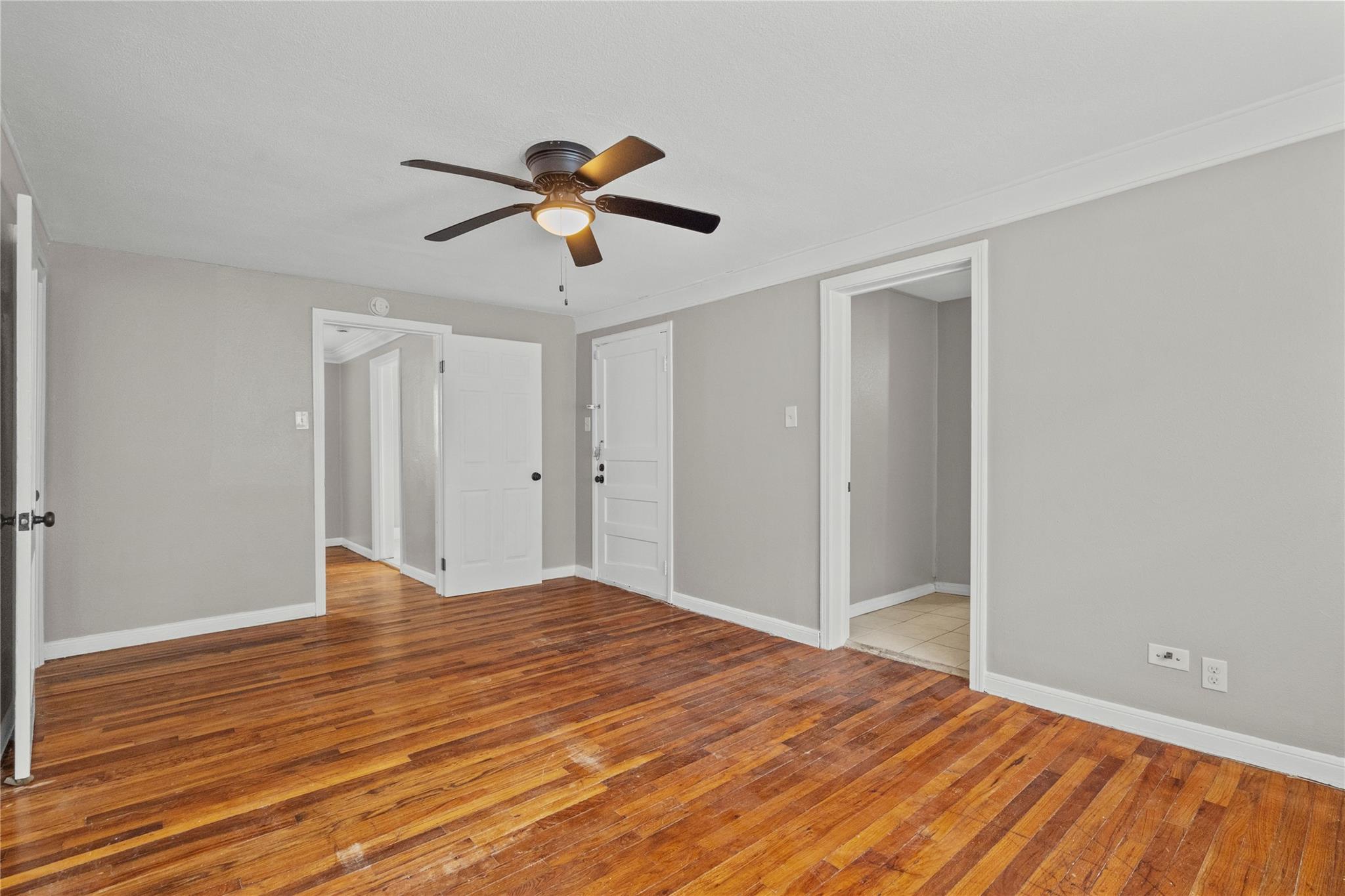 4020 Avenue O 1/2 Down