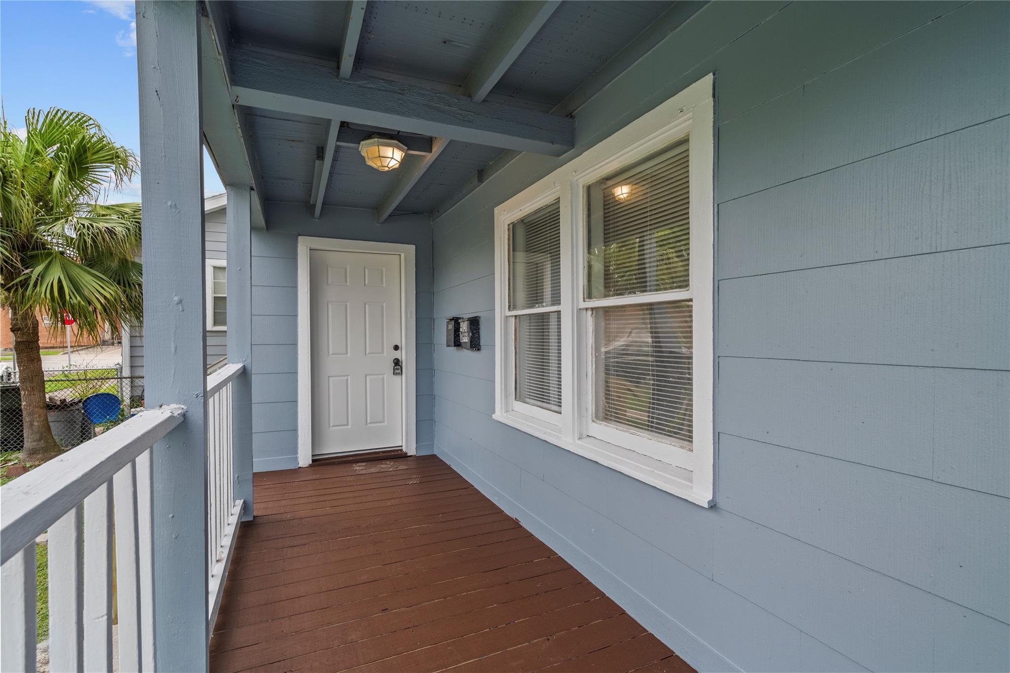 4020 Avenue O 1/2 Down