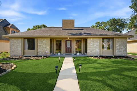 Photo of 14735 Delbarton Drive, Houston, TX 77083 (MLS # 32486564)