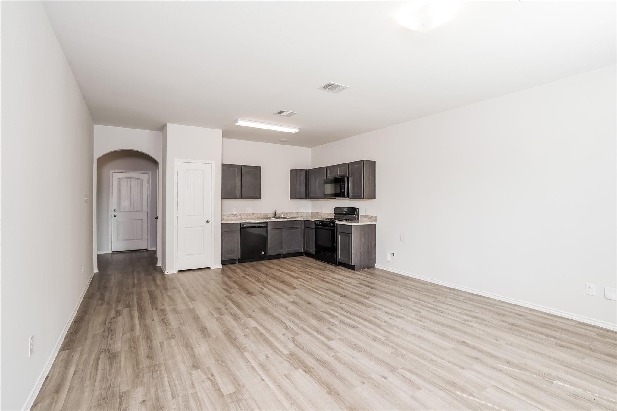 4831 Giant Sequoia Way